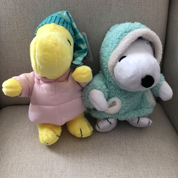 NWT super adorable Snoopy and Woodstock Puffer Jacket Plush - Picture 3 of 3